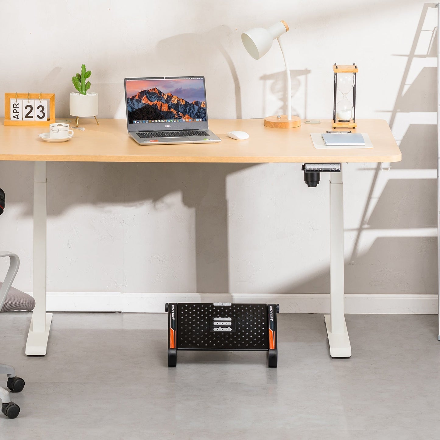 Adjustable Ergonomic Under Desk Footrest