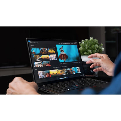 Lenovo Thinkpad X1 Carbon Gen 10 21Cb0070Us 14" Touchscreen Notebook - Wuxga - 1920 X 1200 - Intel Core I7 12Th Gen I7-1265U Deca-Core (10 Core) - 16 Gb Total Ram - 512 Gb Ssd - Black Paint