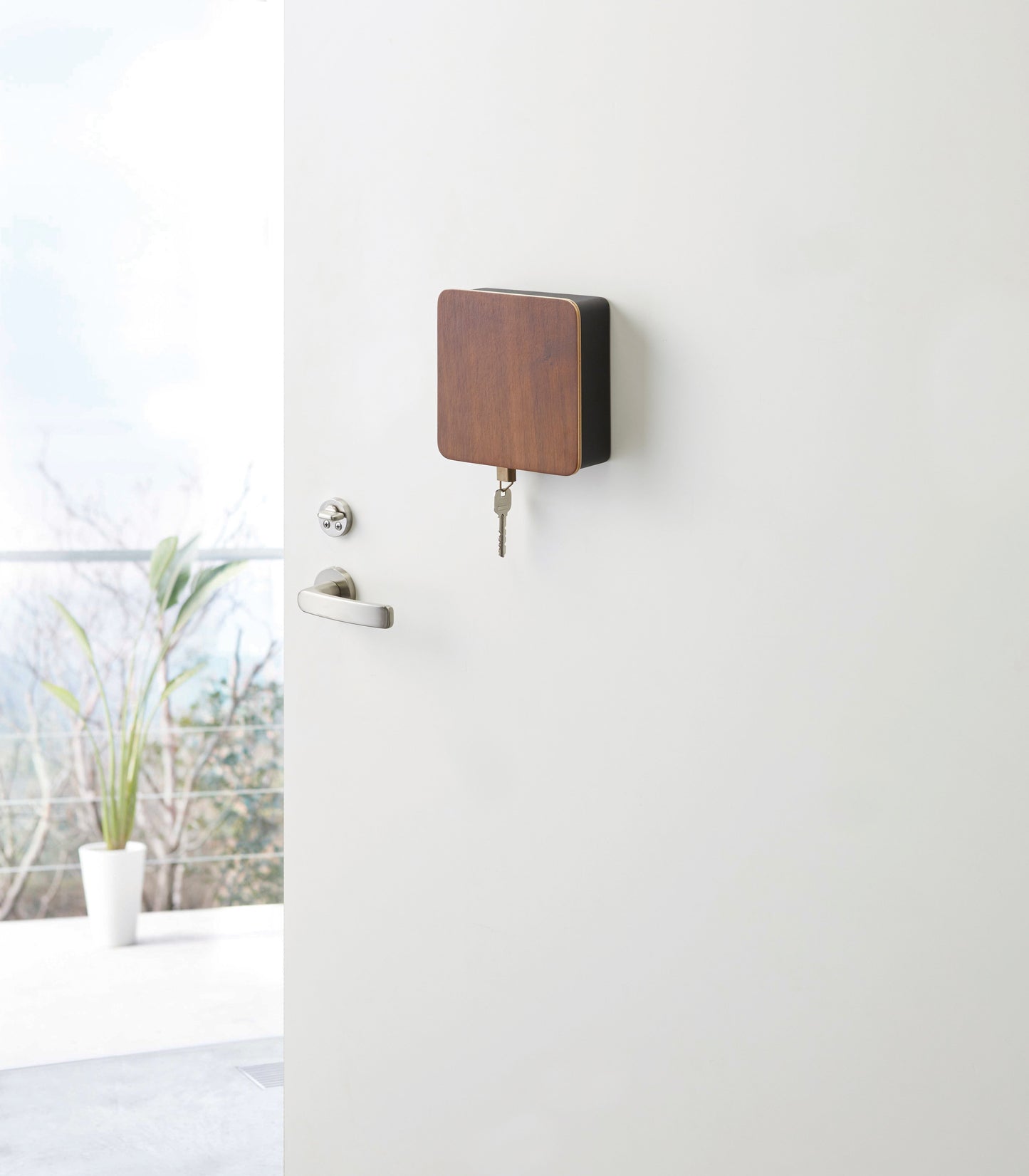 Magnetic Key Cabinet - Steel + Wood