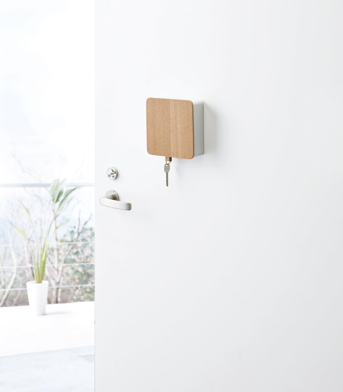 Magnetic Key Cabinet - Steel + Wood