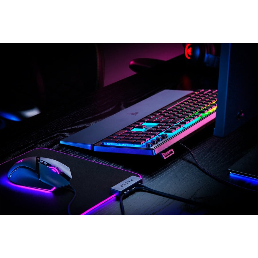 Razer Ornata V3 - Us Low-Profile Mecha-Membrane Rgb Keyboard