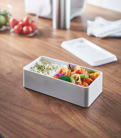 Vacuum-Sealing Bento Box