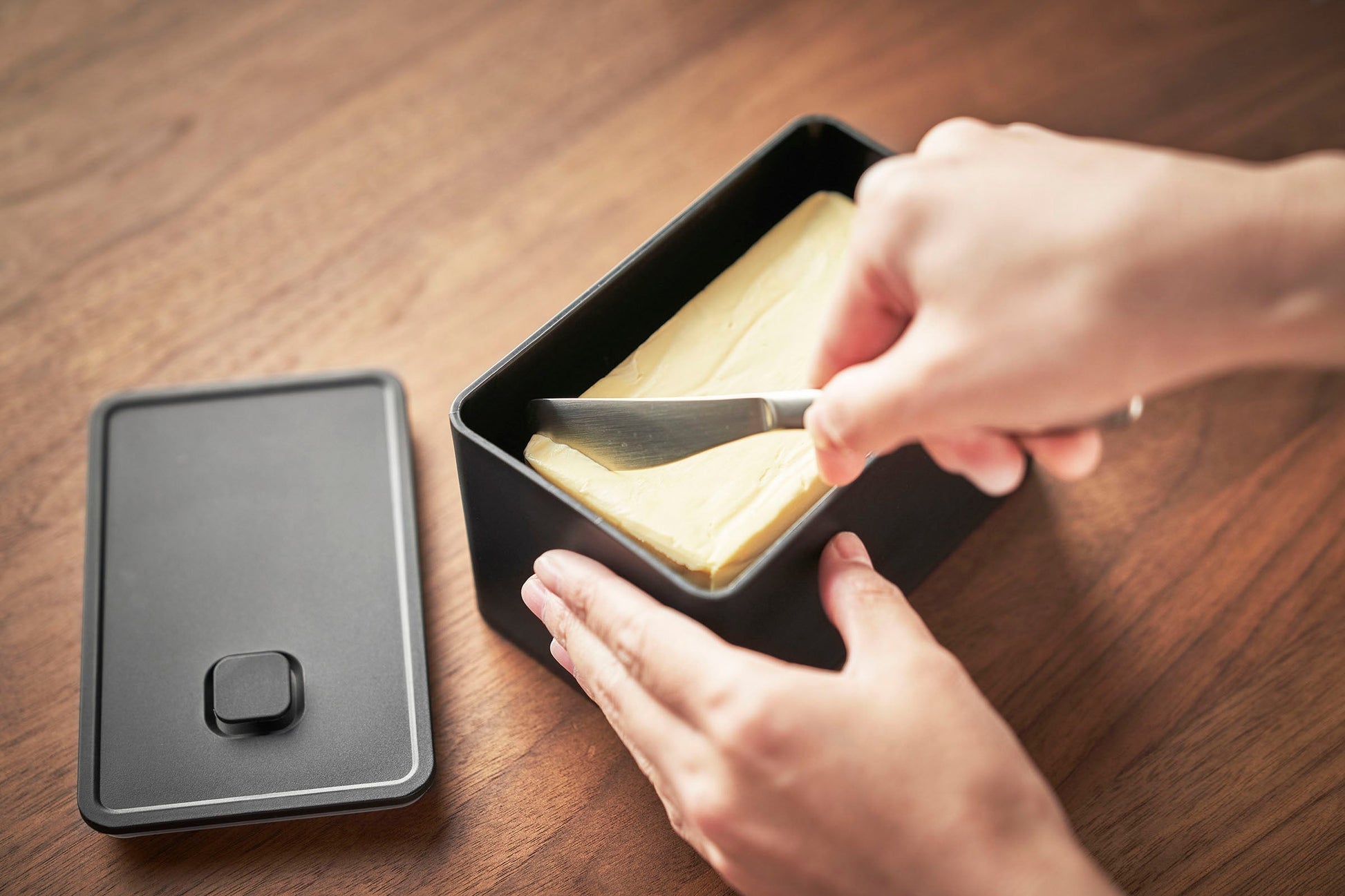 Vacuum-Sealing Butter Dish