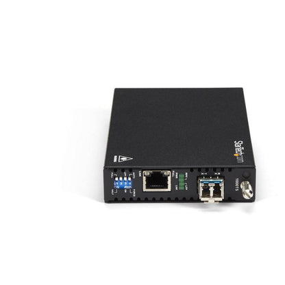 Startech.Com Gigabit Ethernet Copper-To-Fiber Media Converter - Sm Lc - 20 Km