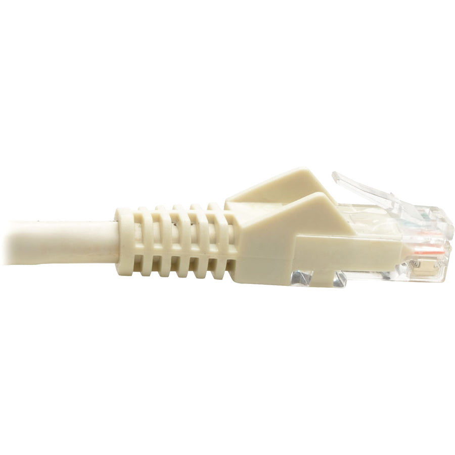 Tripp Lite Cat6 Gigabit Snagless Molded Utp Ethernet Patch Cable, 24 Awg, 550 Mhz/1 Gbps (Rj45 M/M), White, 2.43 M